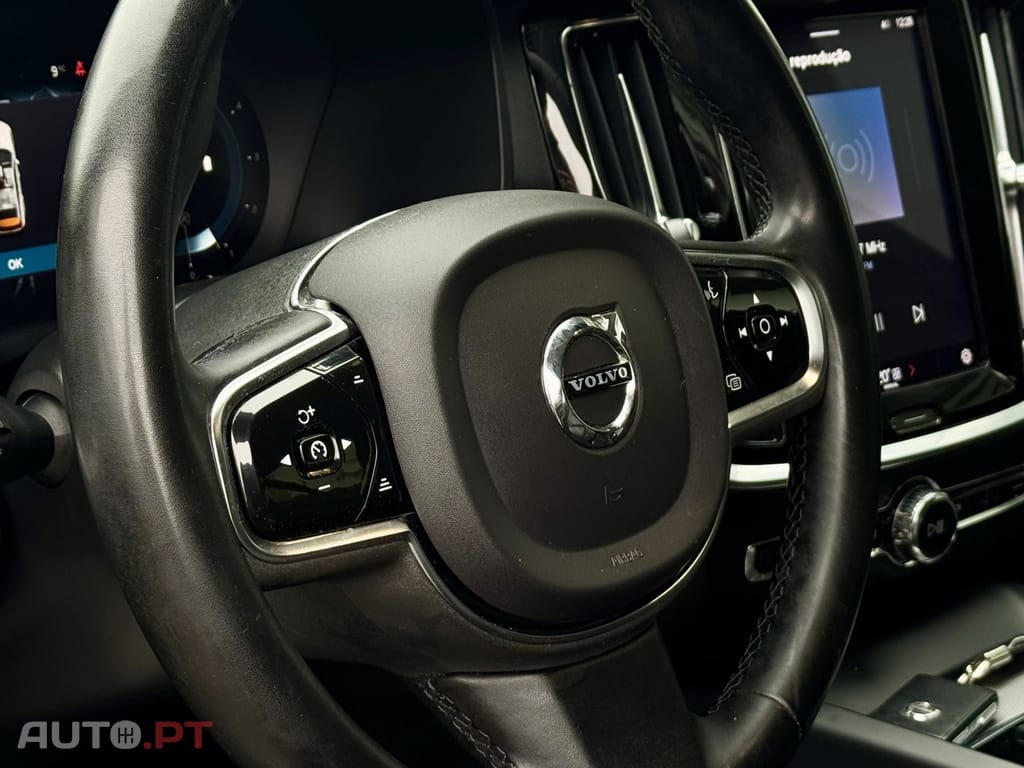 Volvo V60 2.0 B4 Plus Bright Auto