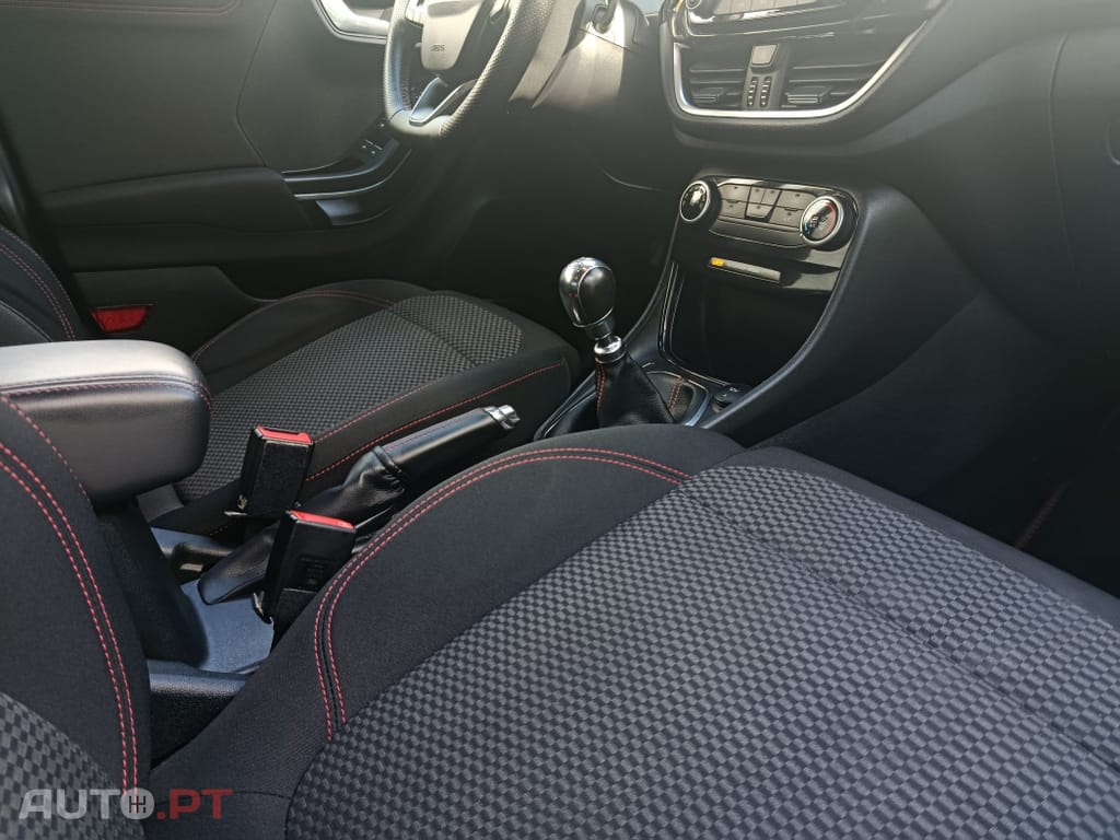 Ford Puma 1.0 EcoBoost MHEV ST-Line