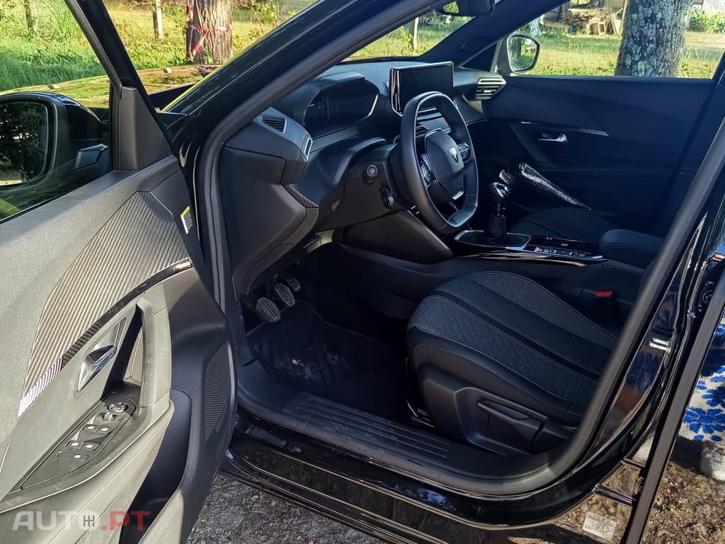 Peugeot 2008 Allure 1.2 PureTech