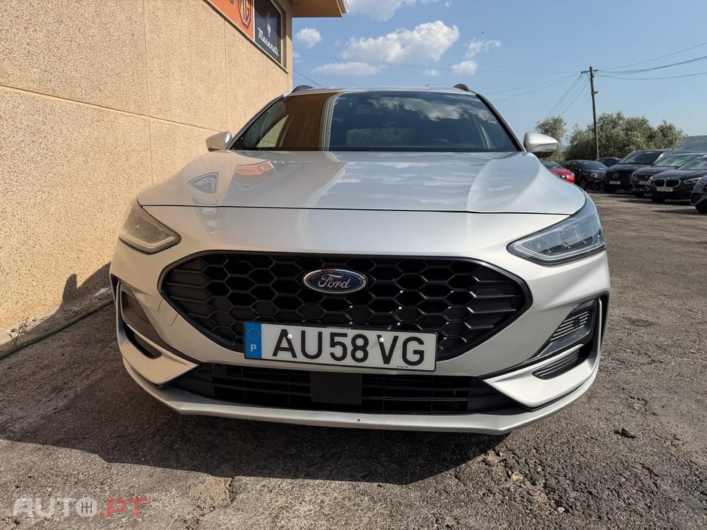 Ford Focus SW 1.0 EcoBoost MHEV ST-Line X