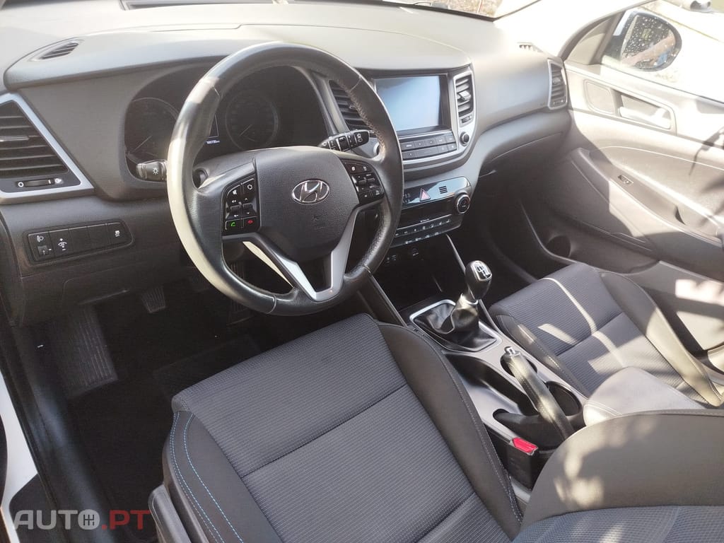 Hyundai Tucson 1.7 CRDi 115