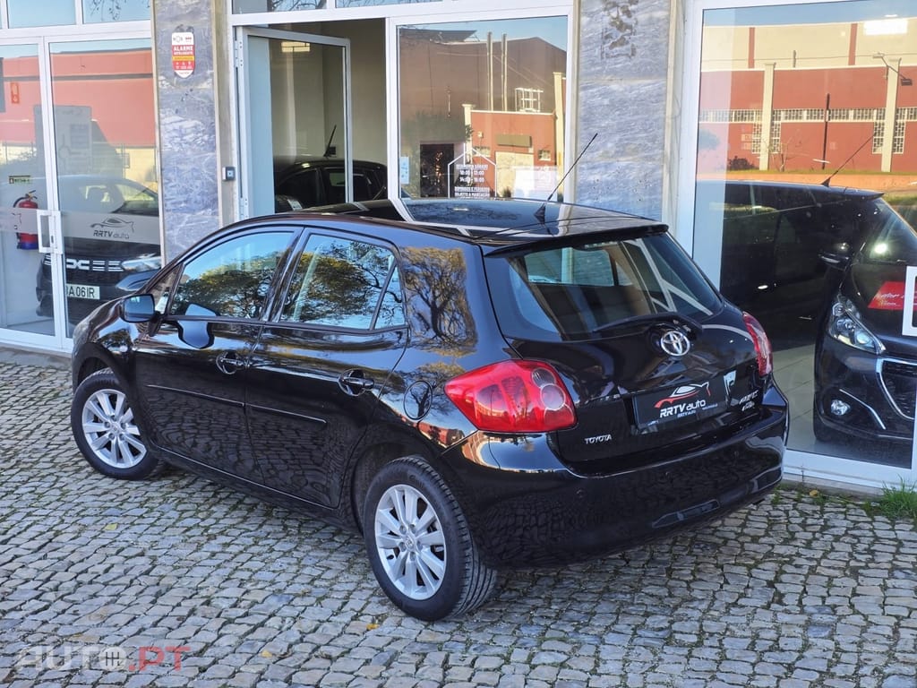 Toyota Auris 1.4 D-4D MMT Sol