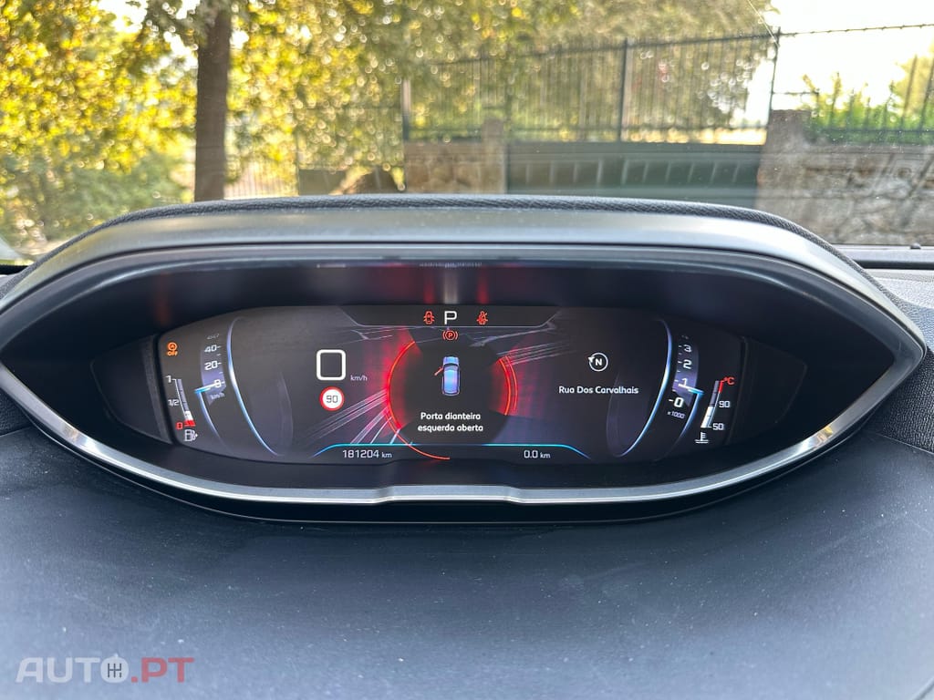 Peugeot 3008 1.6 BlueHDi Style EAT6