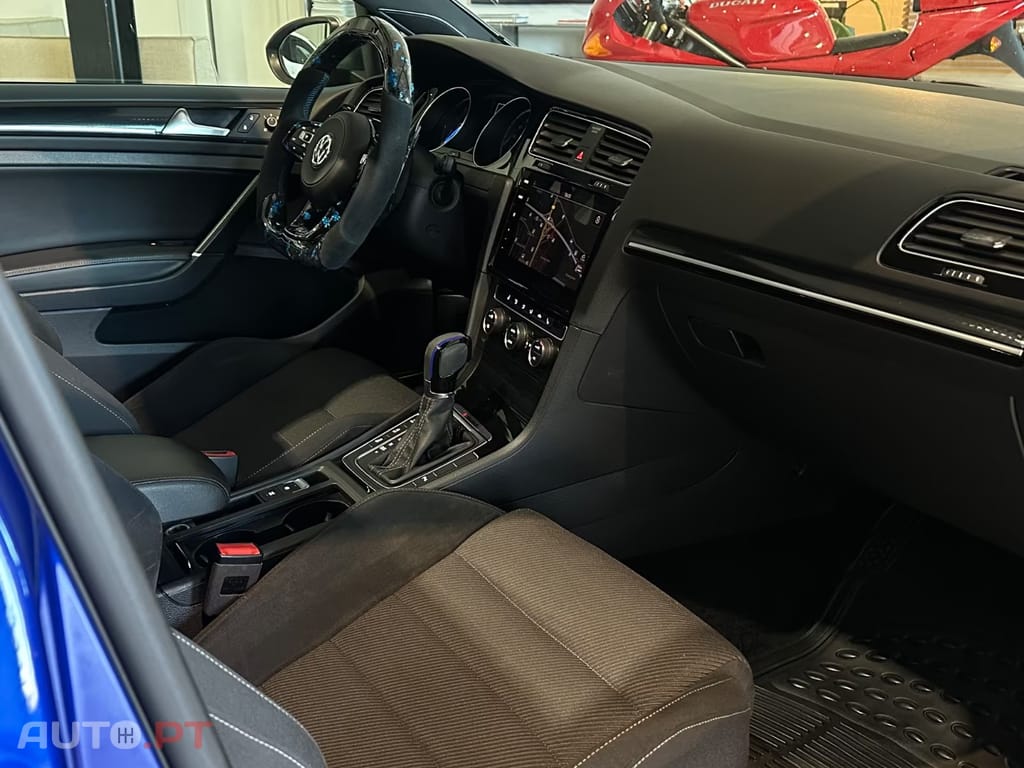 Volkswagen Golf Variant 2.0 TSI R 4Motion