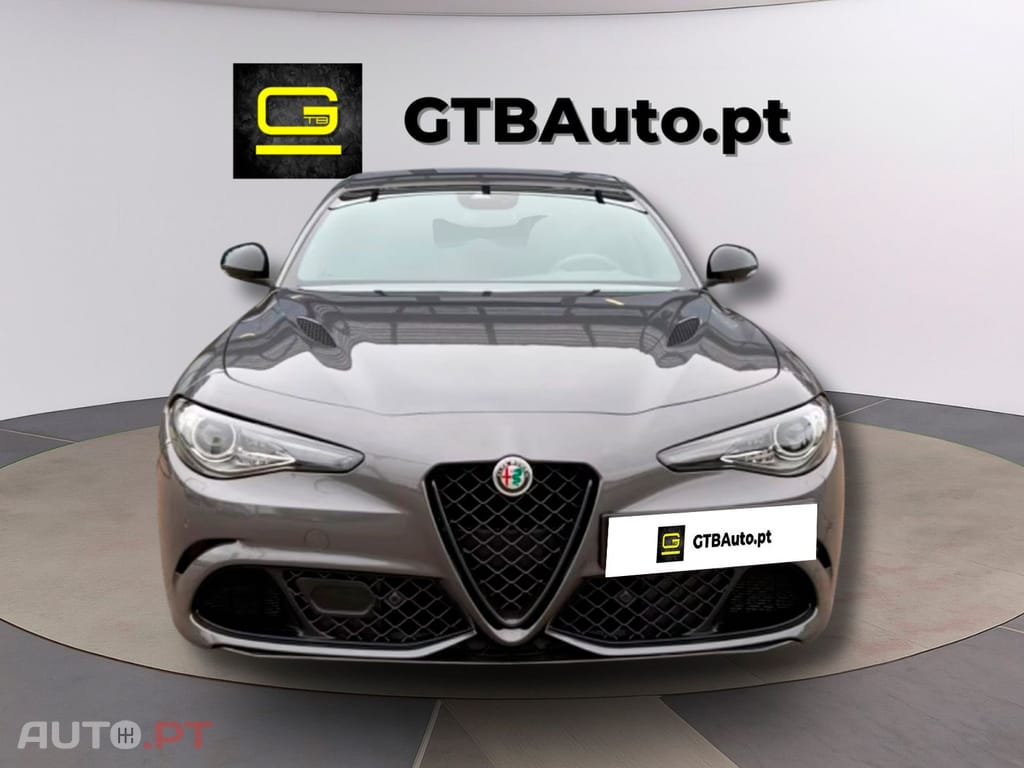 Alfa Romeo Giulia 2.9 Bi-T Quadrifoglio V6 