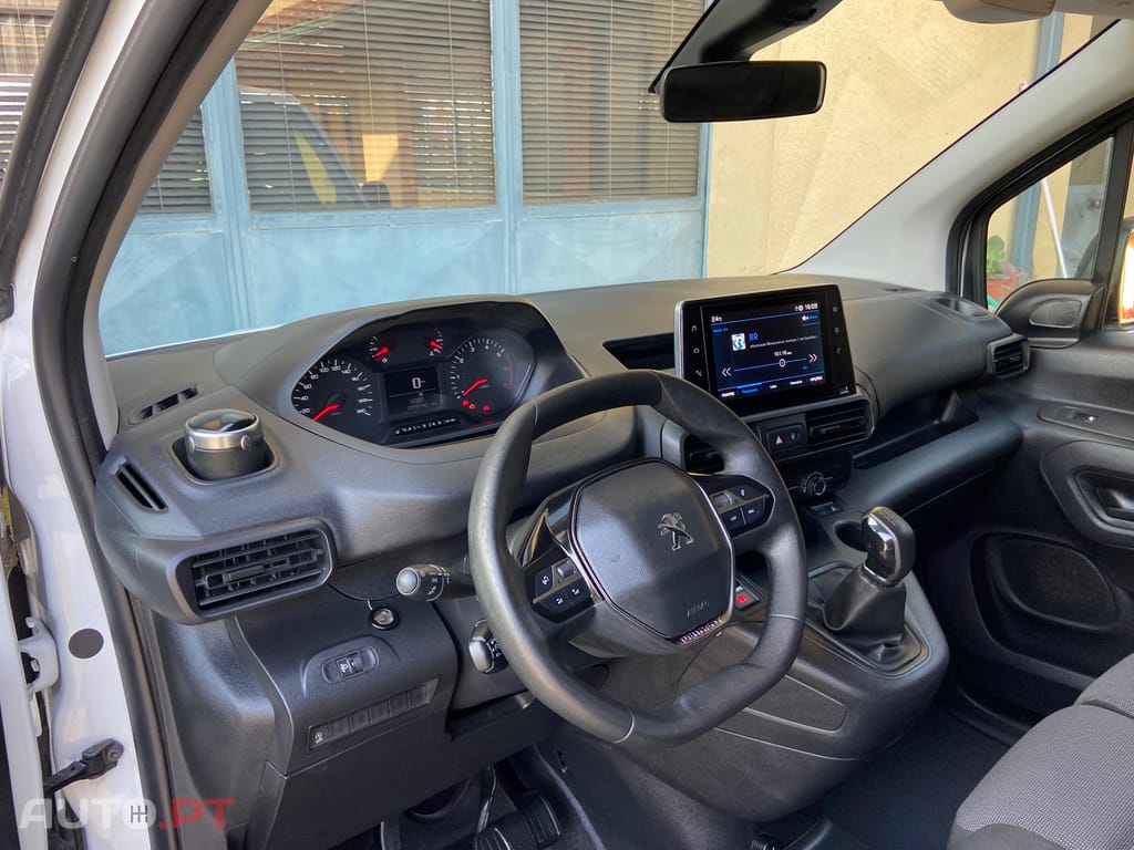 Peugeot Partner 1.6 HDI L1  100cv Carplay  Nacional Só 99 mil kms