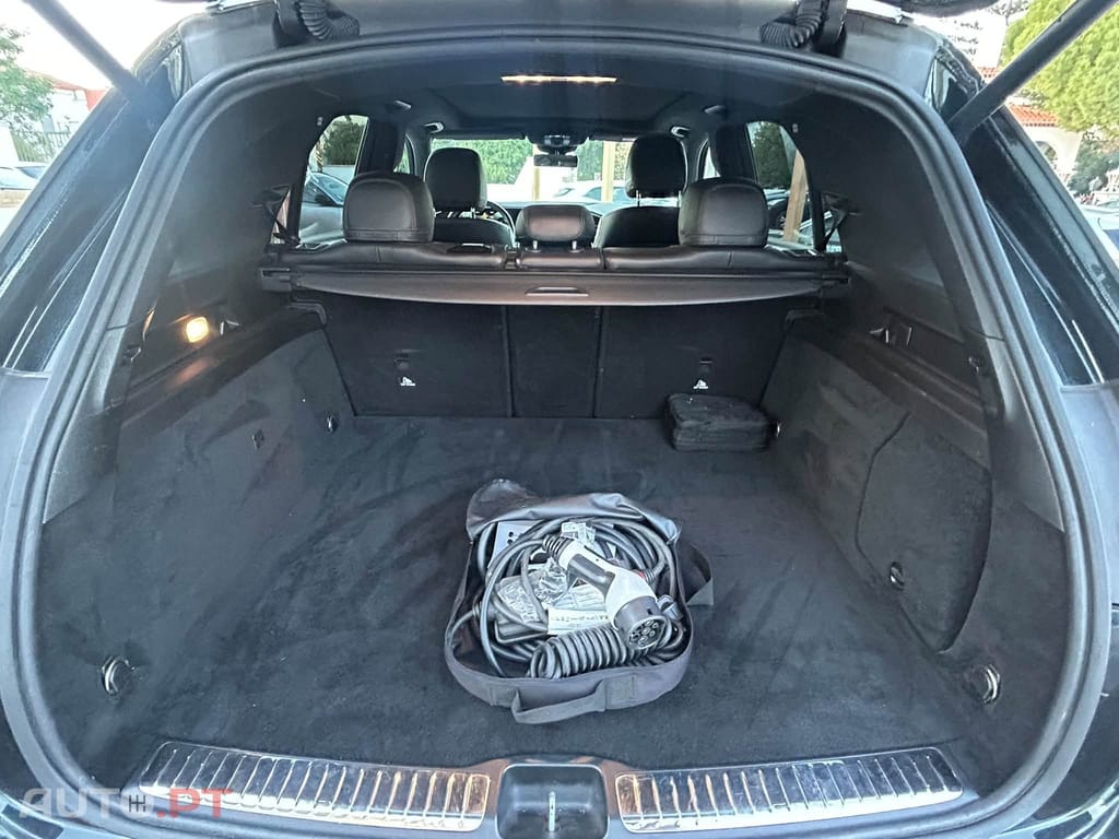 Mercedes-Benz GLE 350 de 4 Matic 9G Tronic AMG Line