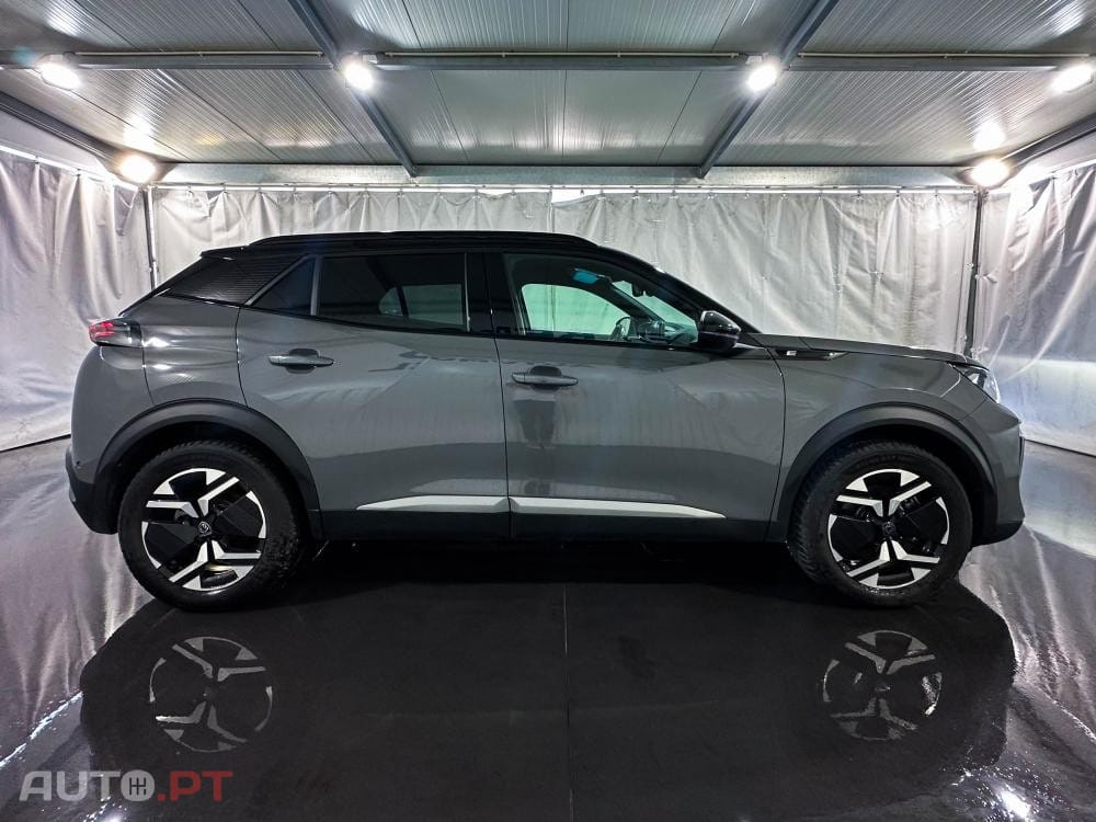Peugeot E-2008 54 kWh GT