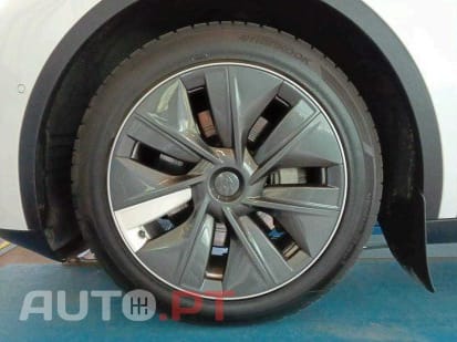 Tesla Model Y Long Range Tração Integral