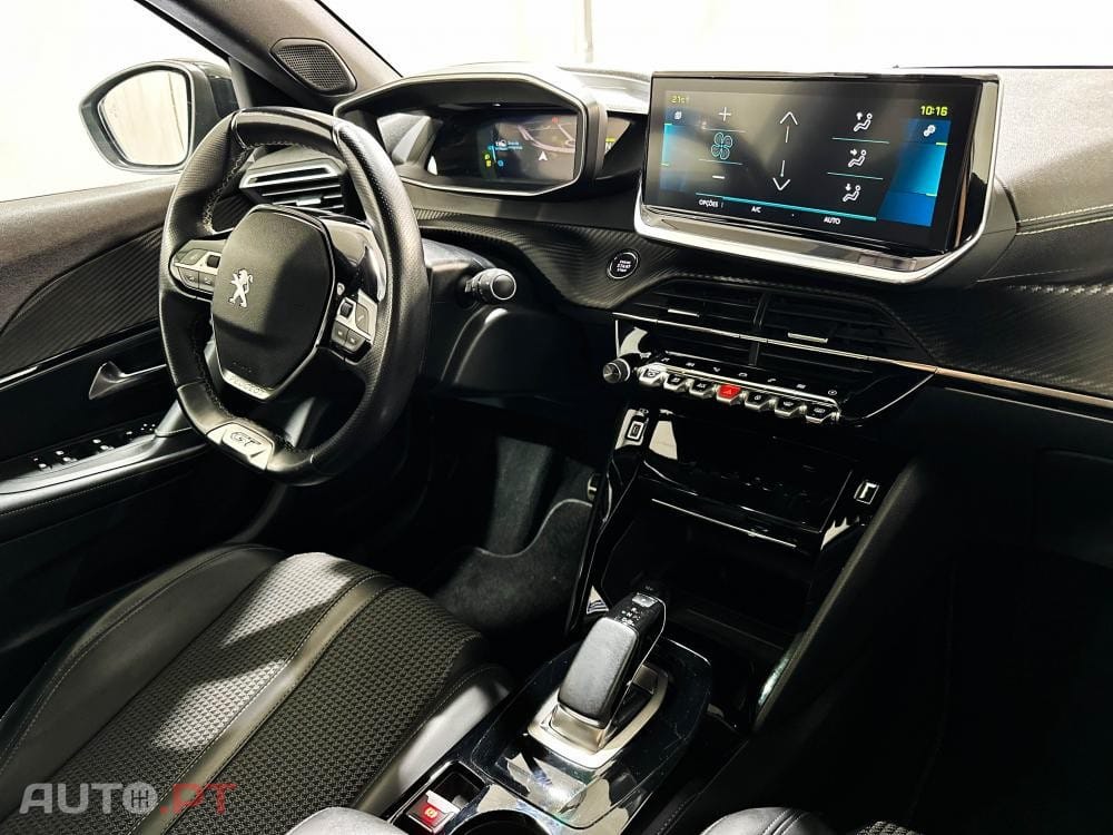Peugeot E-2008 50 kWh GT Pack