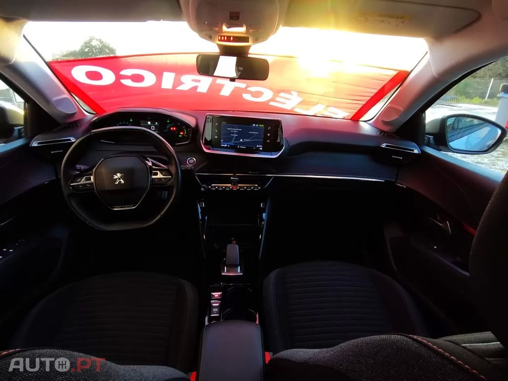 Peugeot E-208 50 kWh Active Pack