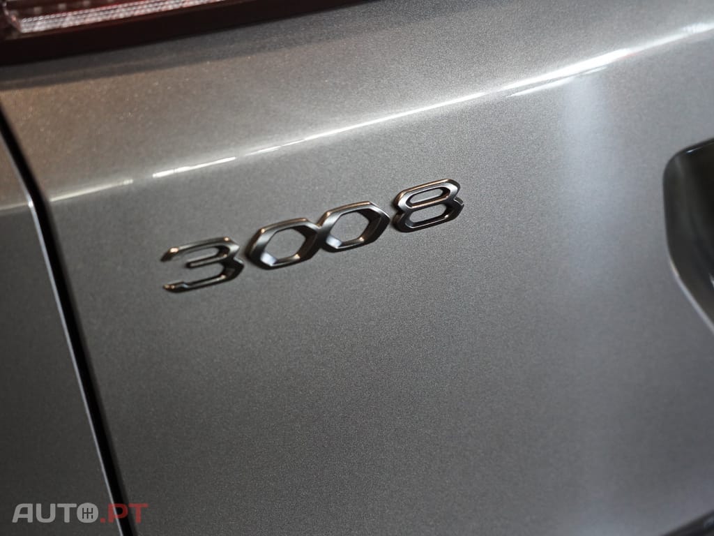 Peugeot 3008 1.6 Hybrid GT Line e-EAT8