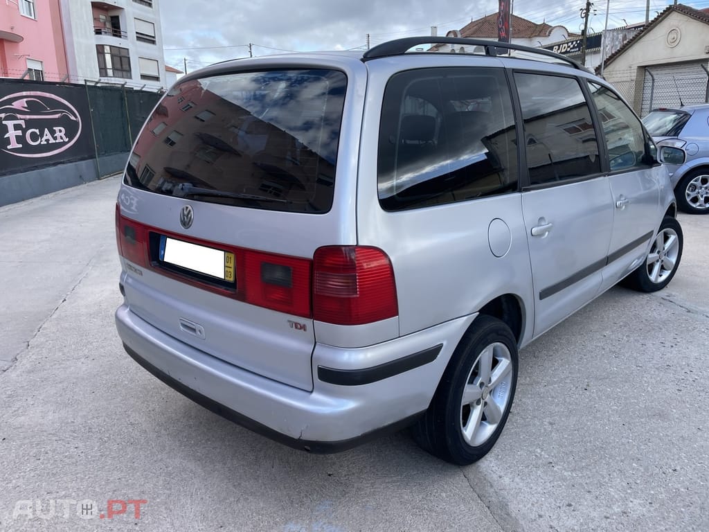 Volkswagen Sharan 1.9 TDi Family