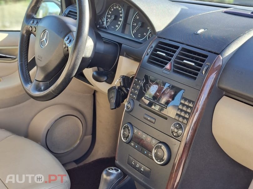 Mercedes-Benz A 150 Elegance Automatic
