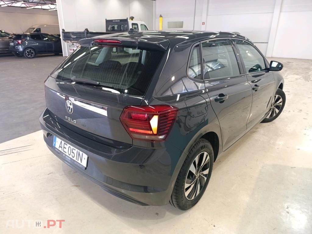 Volkswagen Polo 1.0 Confortline