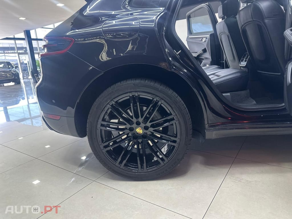 Porsche Macan S
