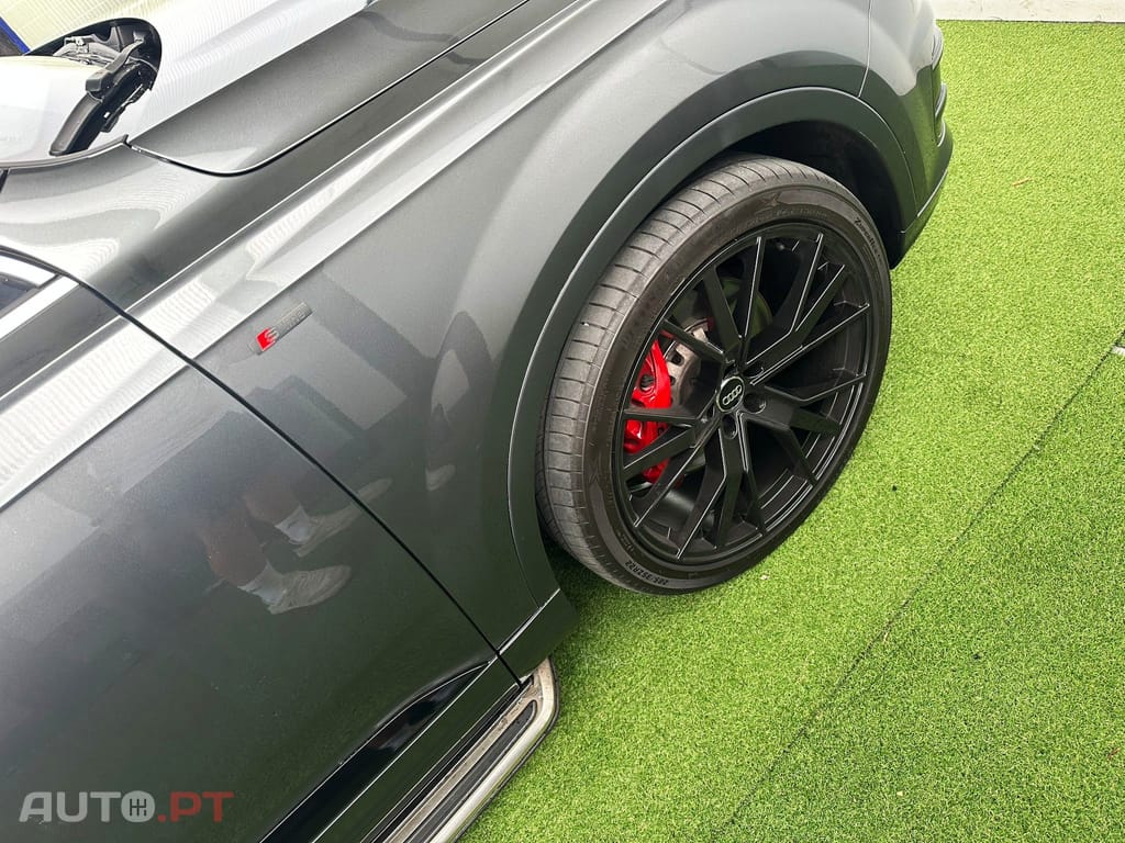Audi Q7 quattro