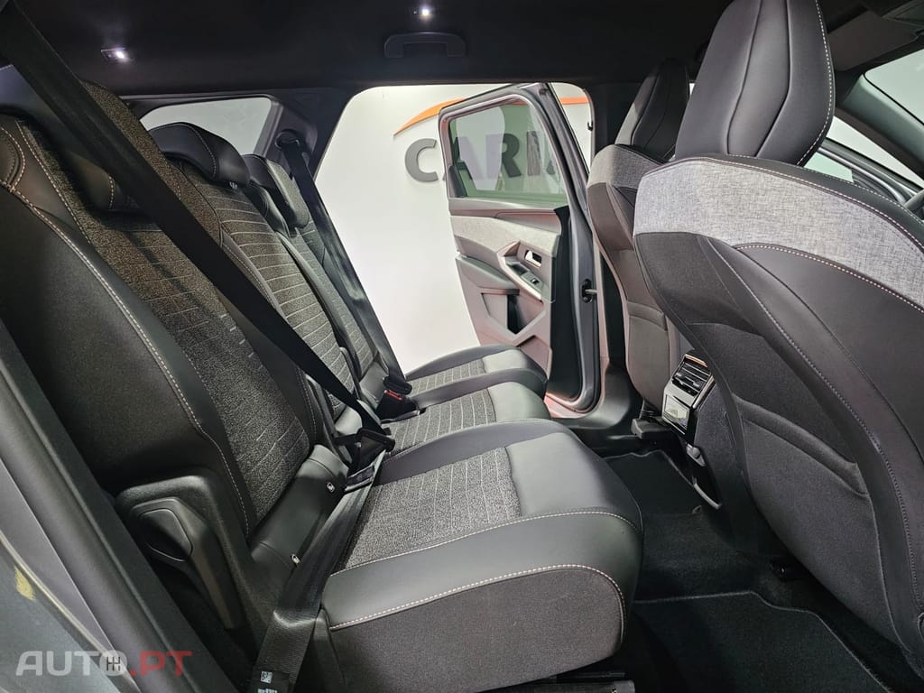 Peugeot 5008 1.2 Hybrid Allure e-DCS6