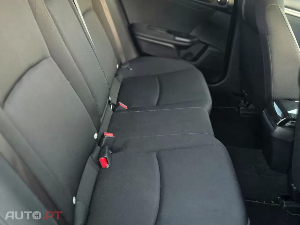 Honda Civic 1.0 i-VTEC Elegance
