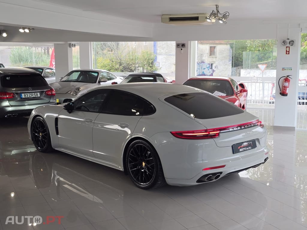 Porsche Panamera 4S Diesel