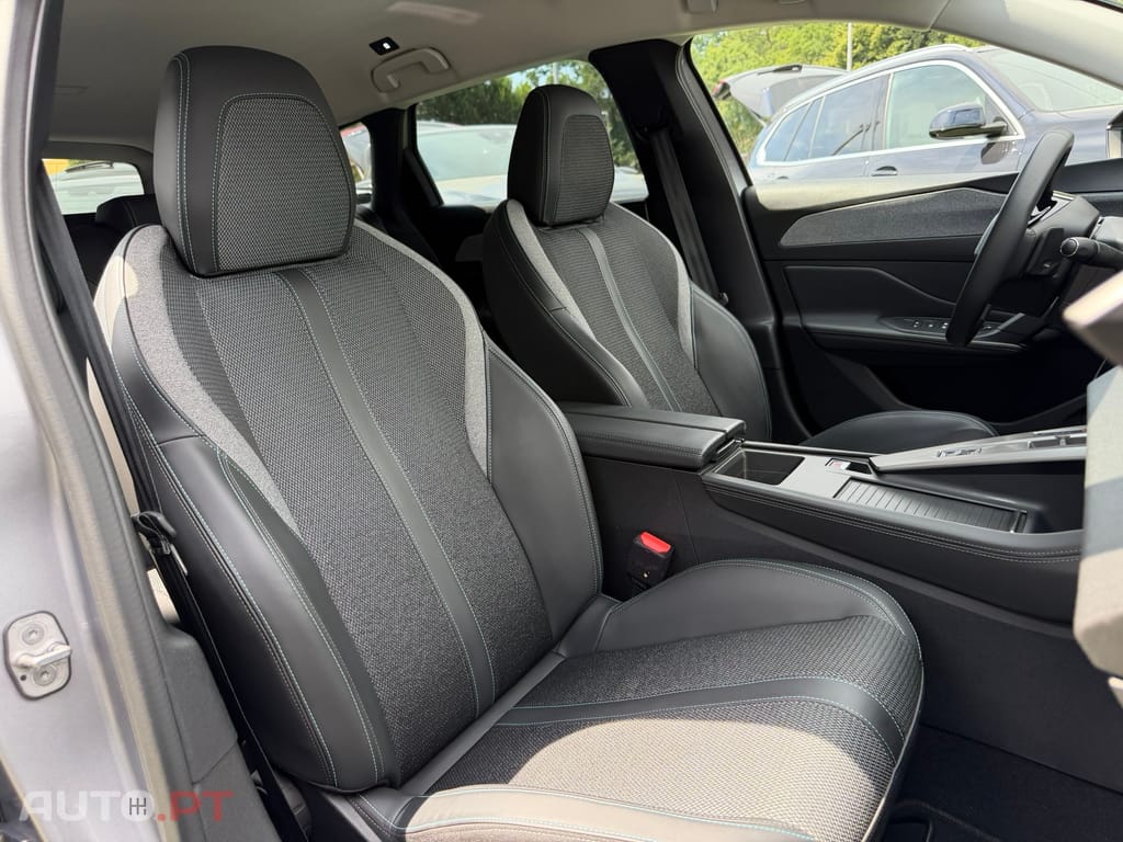 Peugeot 308 SW 1.6 Hybrid Allure Pack e-EAT8