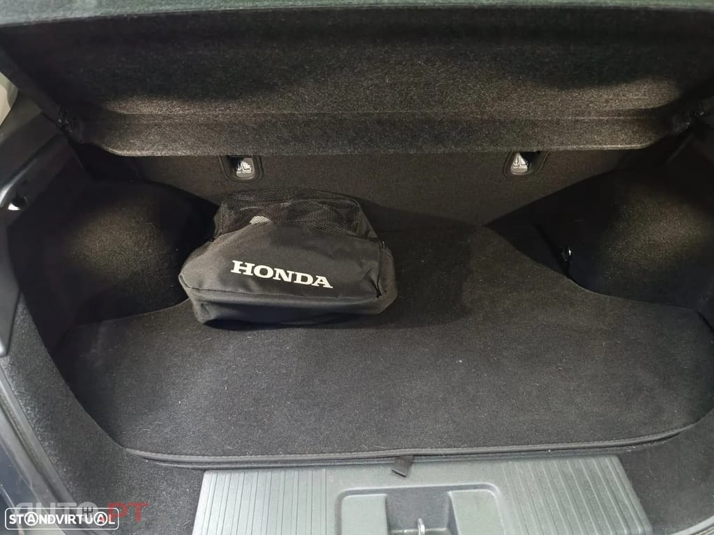 Honda e Advance (17")