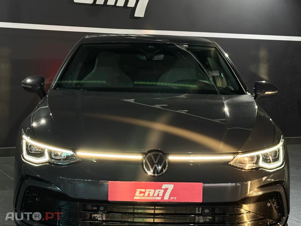 Volkswagen Golf 1.5 eTSI R-Line DSG