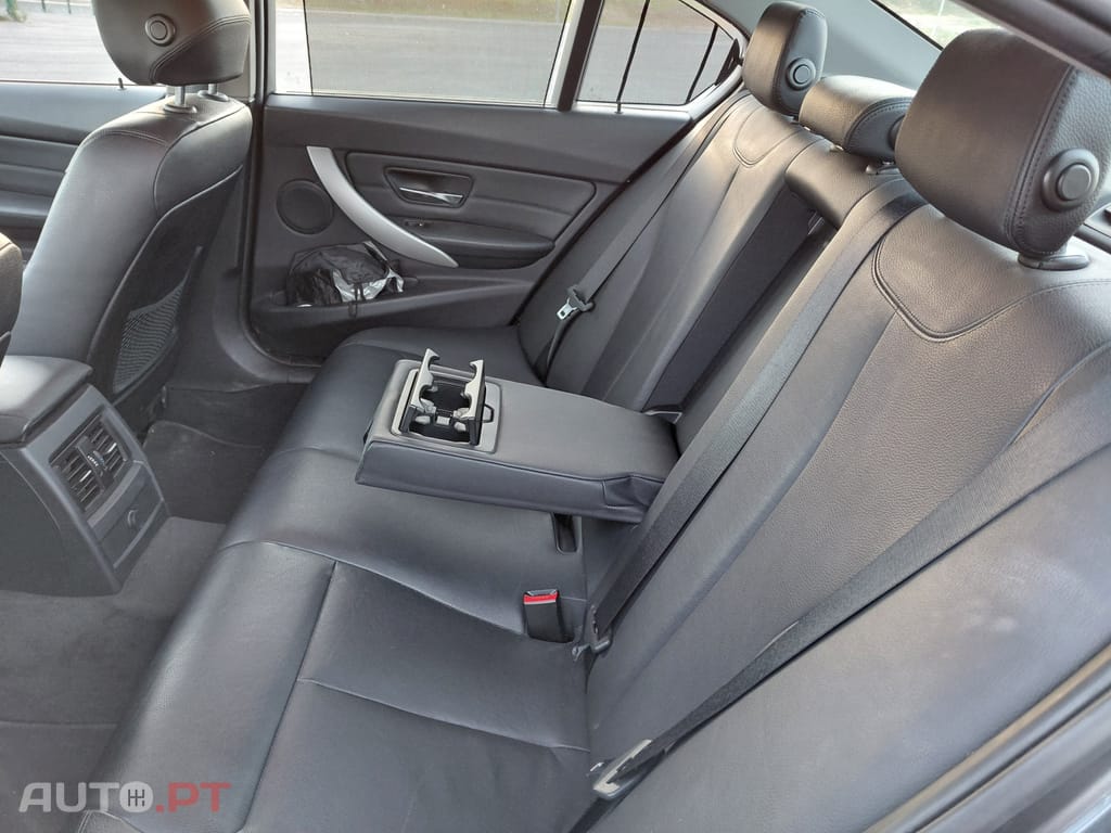 BMW 320 320d EfficientDynamics