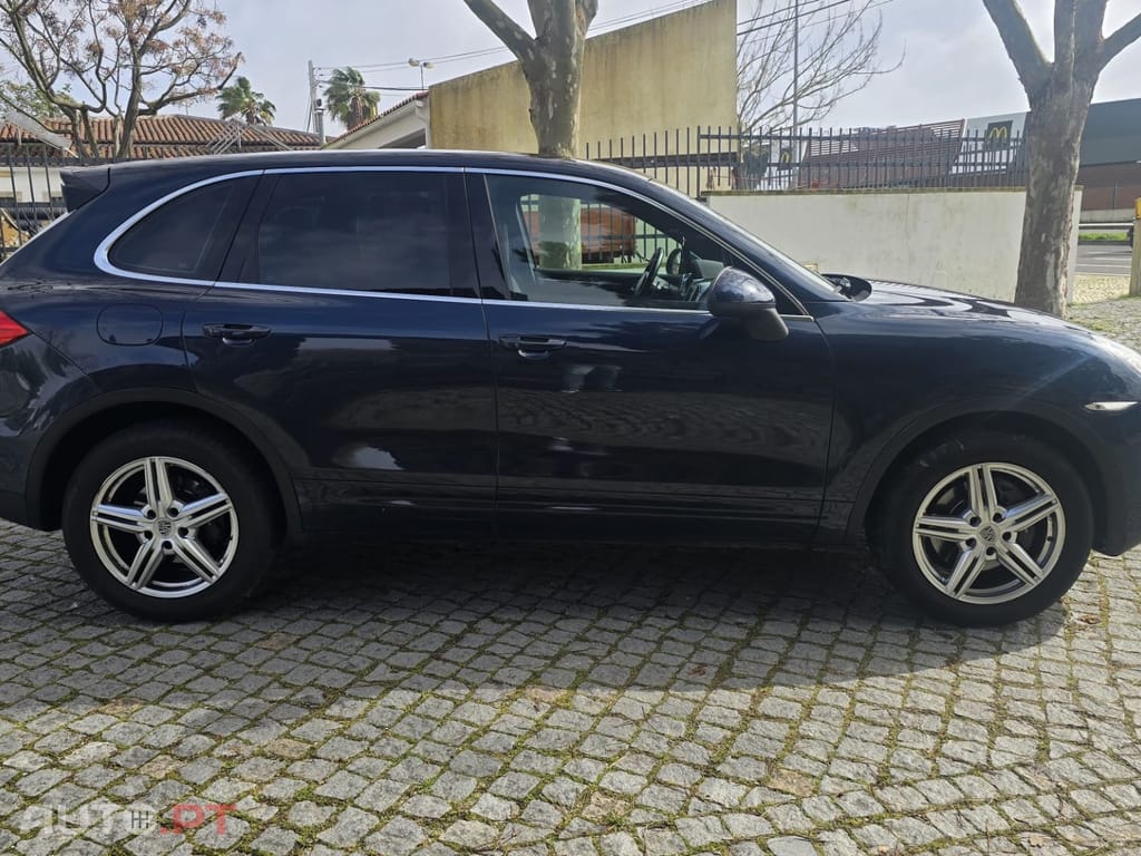 Porsche Cayenne Platinum Edition