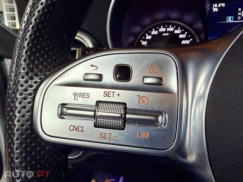 Mercedes-Benz C 180 9G-TRONIC AMG Line