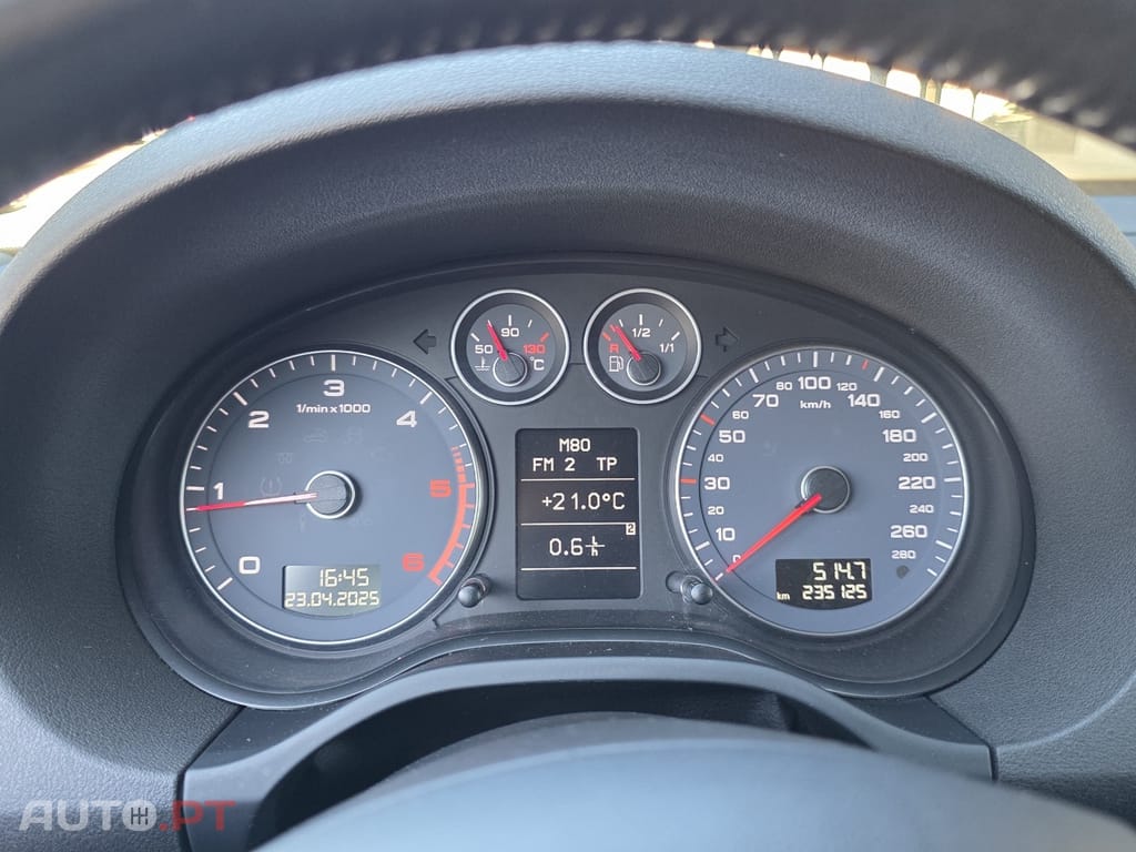 Audi A3 Sportback 2.0 TDI (clean diesel) Attraction