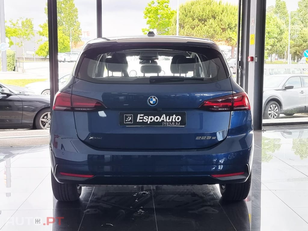 BMW 225 e xDrive