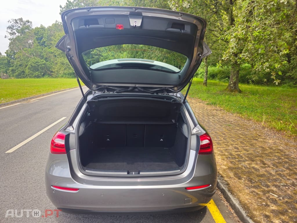 Mercedes-Benz A 180 d 7G-DCT