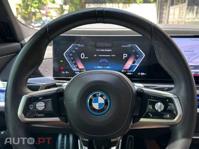 BMW i7 xDrive60 Pack Desportivo M Pro