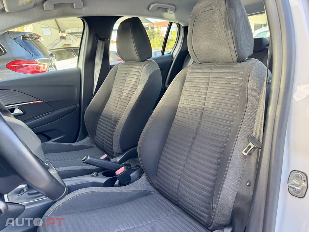 Peugeot 208 1.5 BlueHDi Active Business Pack