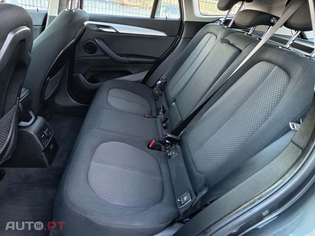 BMW X1 25 e xDrive Corporate Edition