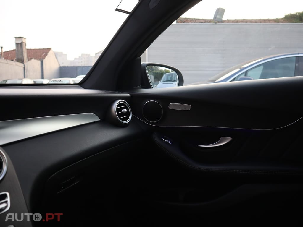 Mercedes-Benz GLC 300 de Coupe 4Matic 9G-TRONIC AMG Line