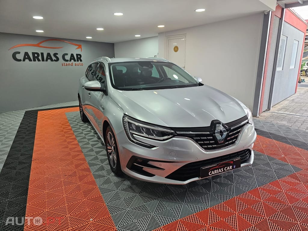 Renault Mégane Sport Tourer 1.5 Blue dCi Intens EDC