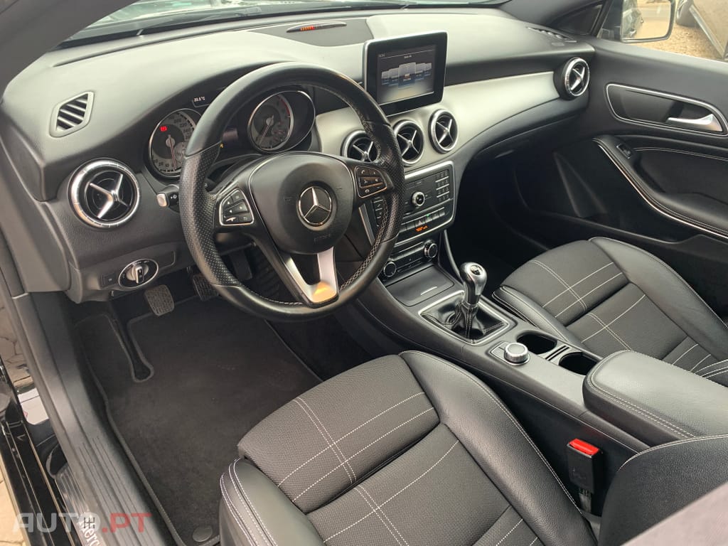 Mercedes-Benz CLA 180 d Shooting Brake
