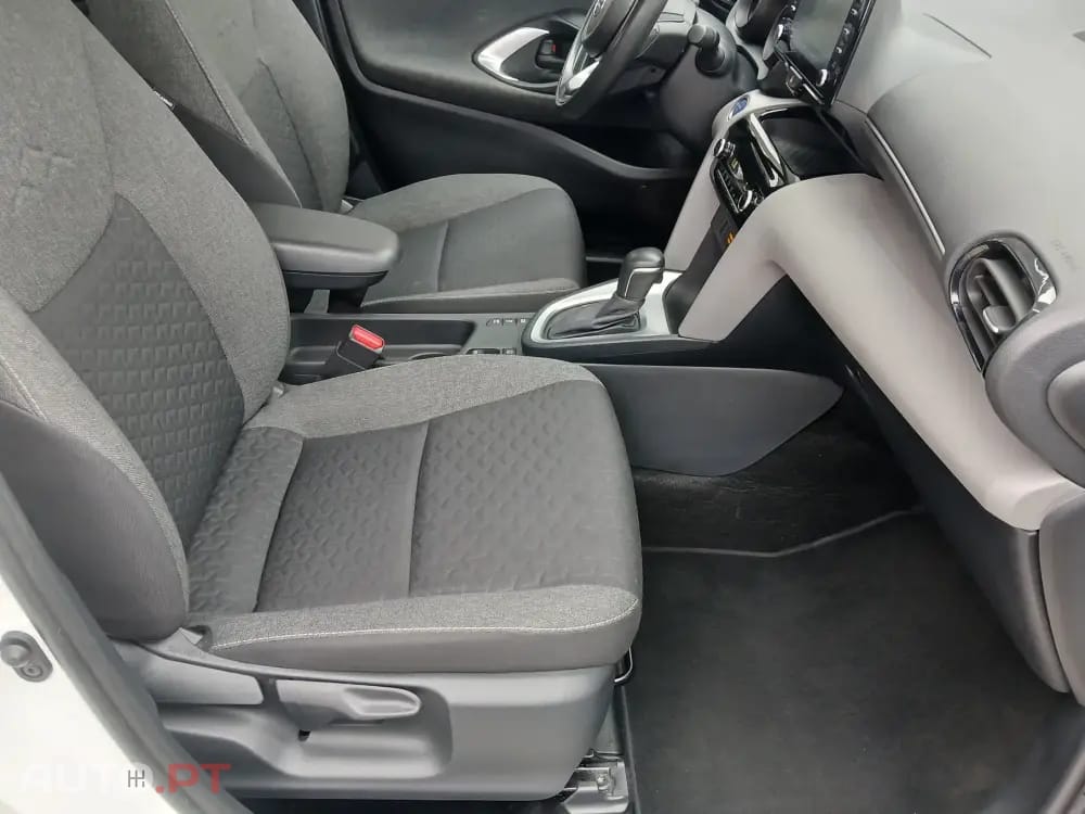 Toyota Yaris Cross 1.5 HDF Comfort Plus
