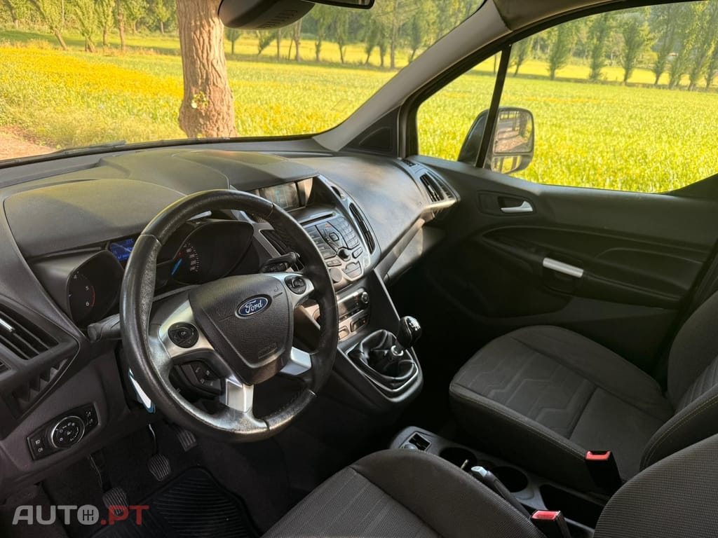 Ford Tourneo Grand 1.6 TDCi Titanium