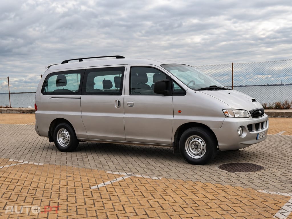 Hyundai H-1 9Lugares