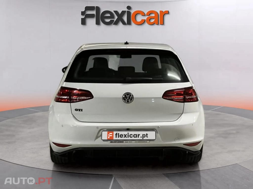 Volkswagen Golf 2.0 TSI GTI DSG Performance