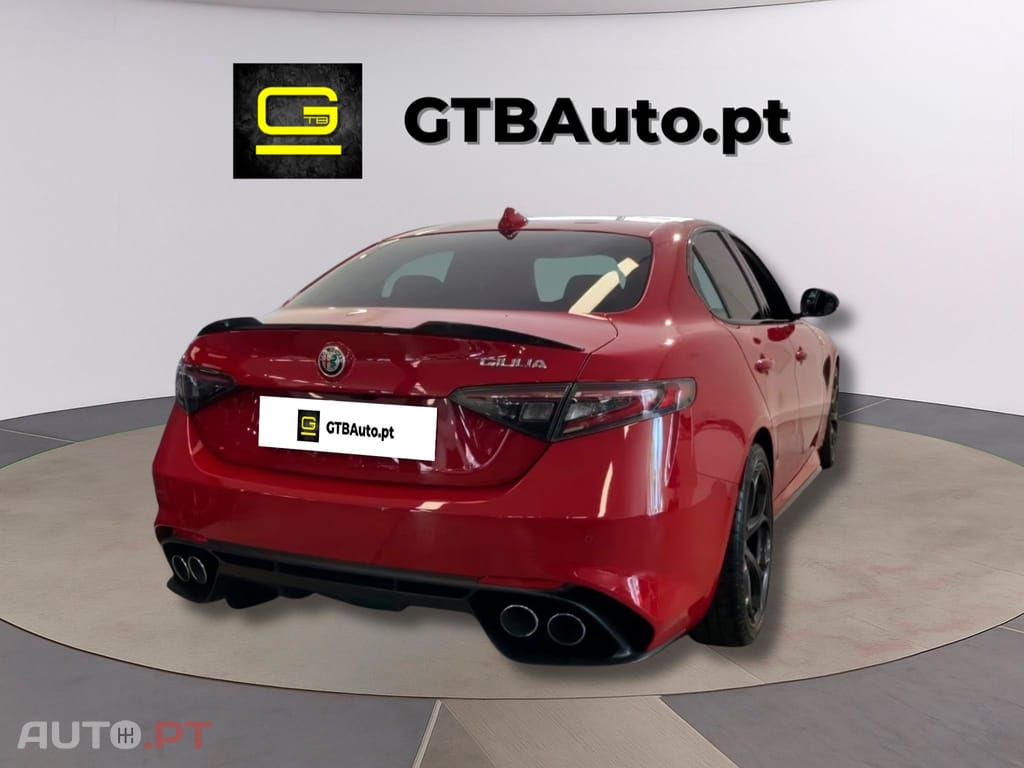 Alfa Romeo Giulia Quadrifoglio 