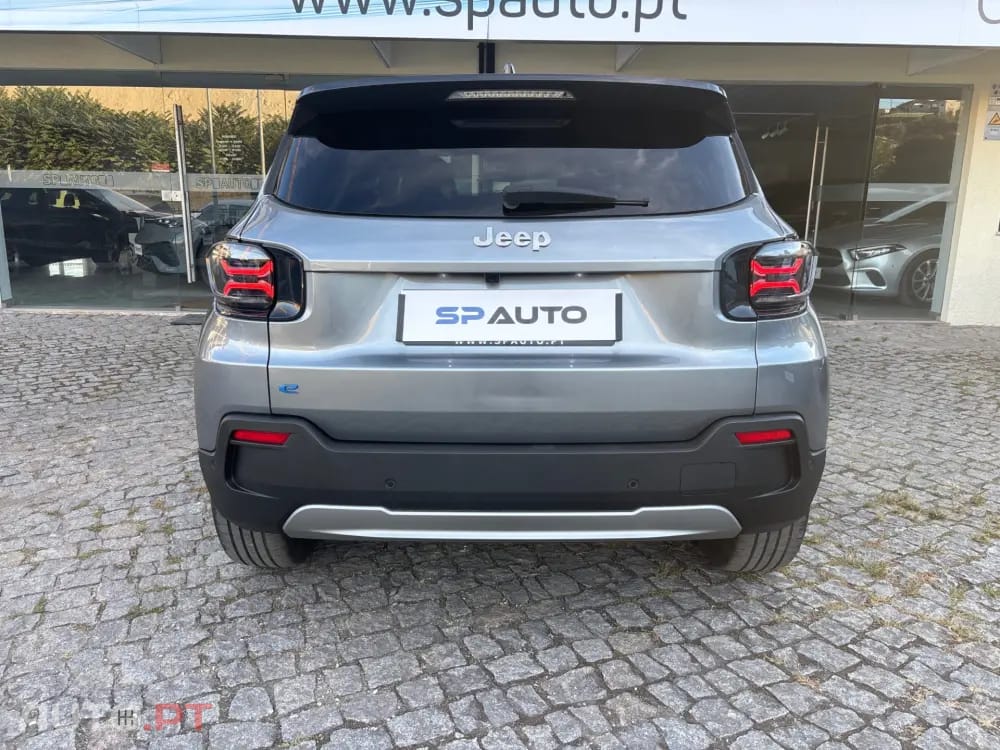 Jeep Avenger 54 kWh Summit