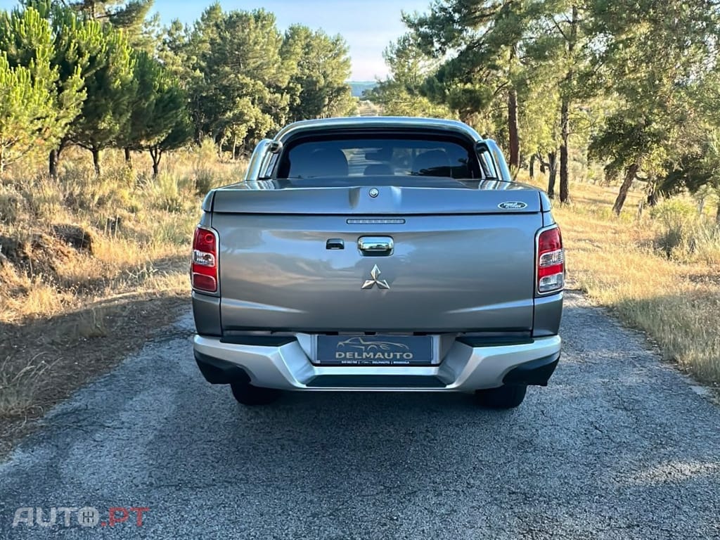Mitsubishi L200 2.4 DI-D CD Instyle Strakar 4WD