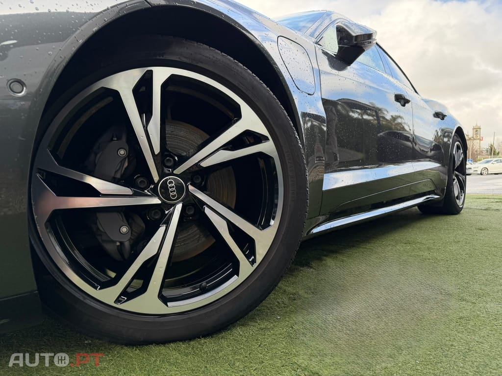 Audi E-Tron GT quattro