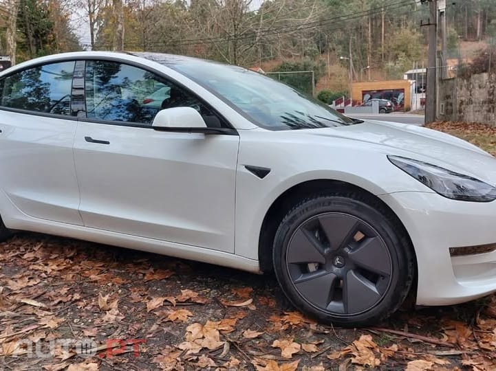 Tesla Model 3 Tração Traseira