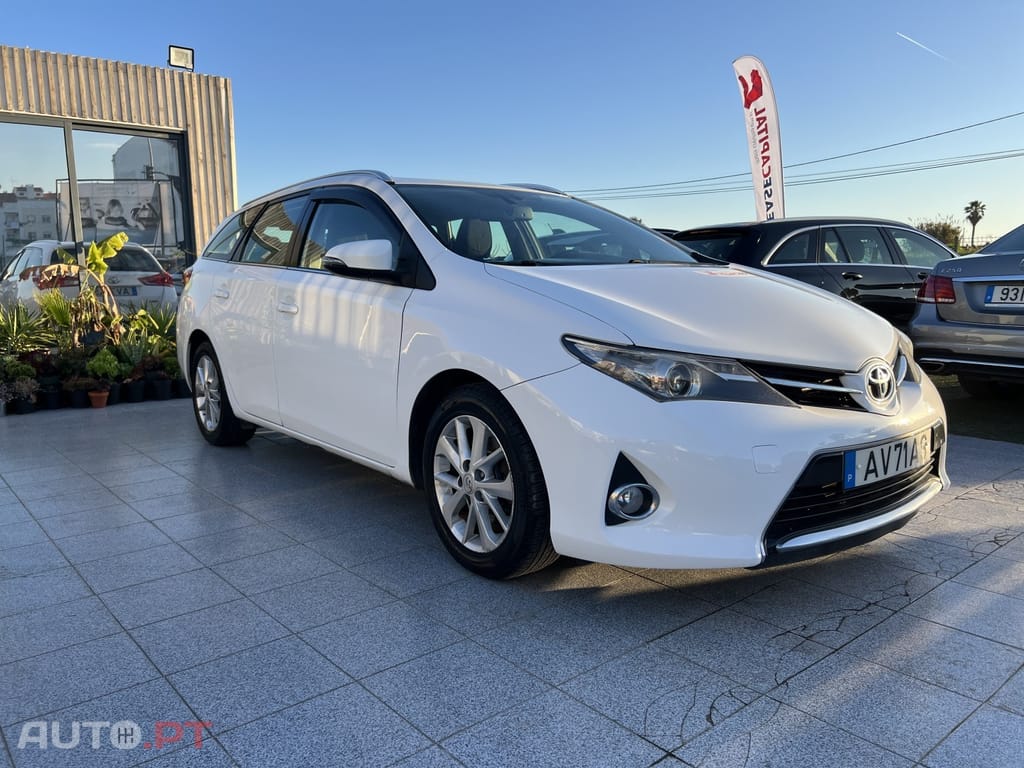 Toyota Auris 2.0 D-4D Comfort