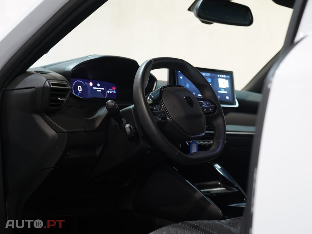 Peugeot 2008 1.2 PureTech Allure